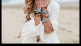 سجلات مجوهرات الأزياء: رحلتك إلى أسلوب لا مثيل له